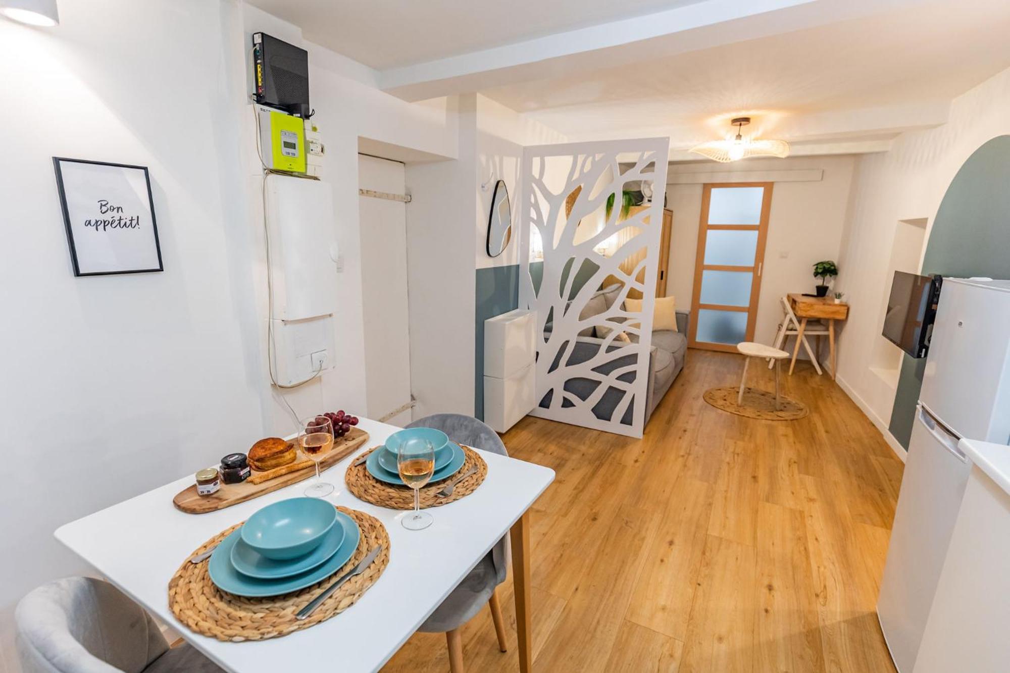Studio Cozy Centre Avec Parking กราส ภายนอก รูปภาพ