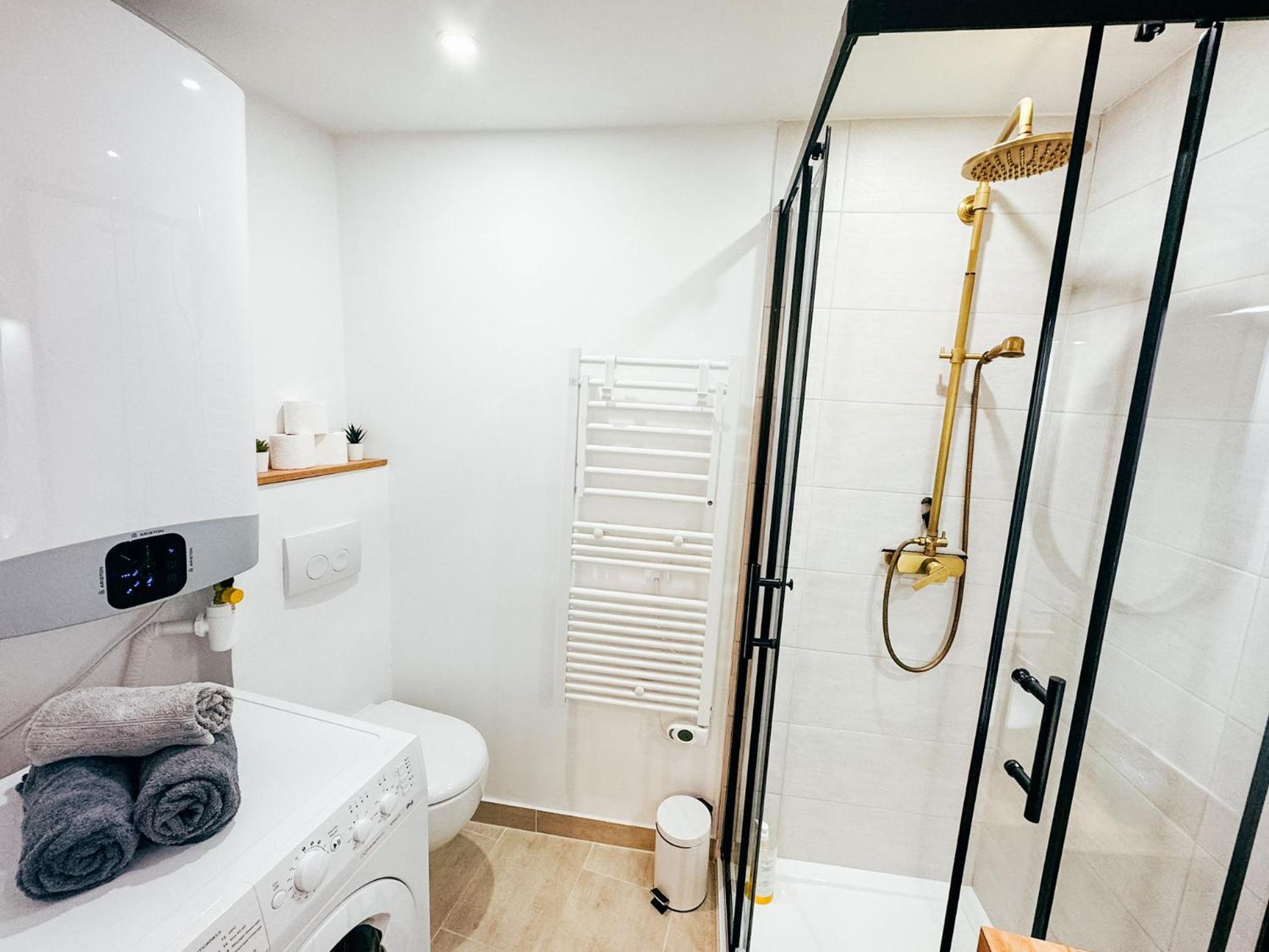 Studio Cozy Centre Avec Parking กราส ภายนอก รูปภาพ