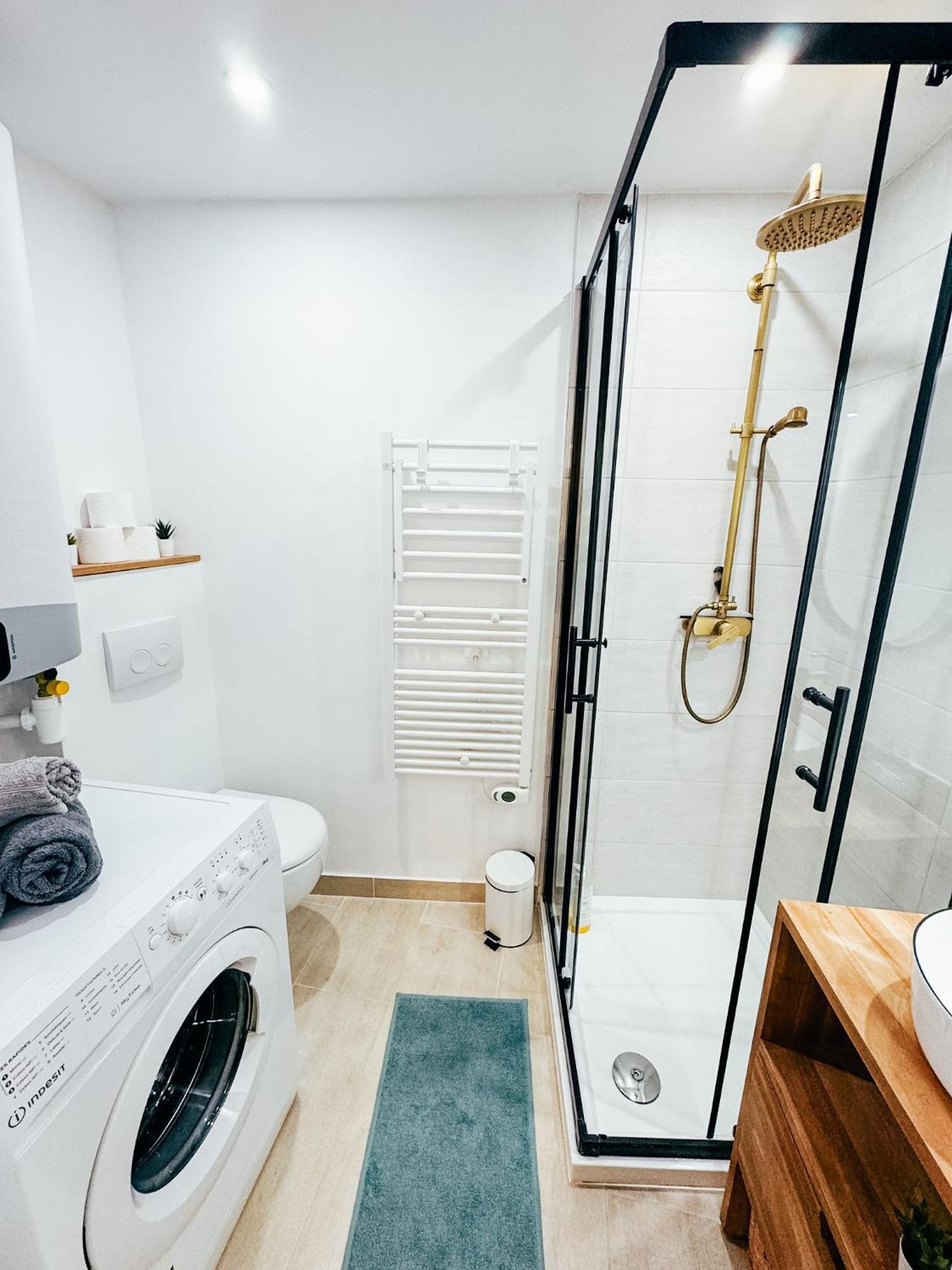 Studio Cozy Centre Avec Parking กราส ภายนอก รูปภาพ